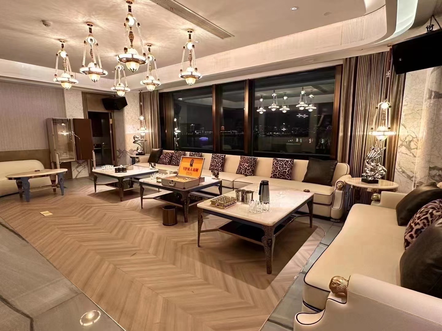 扬州小时场ktv与片场区别解析-邗江区ktv预定